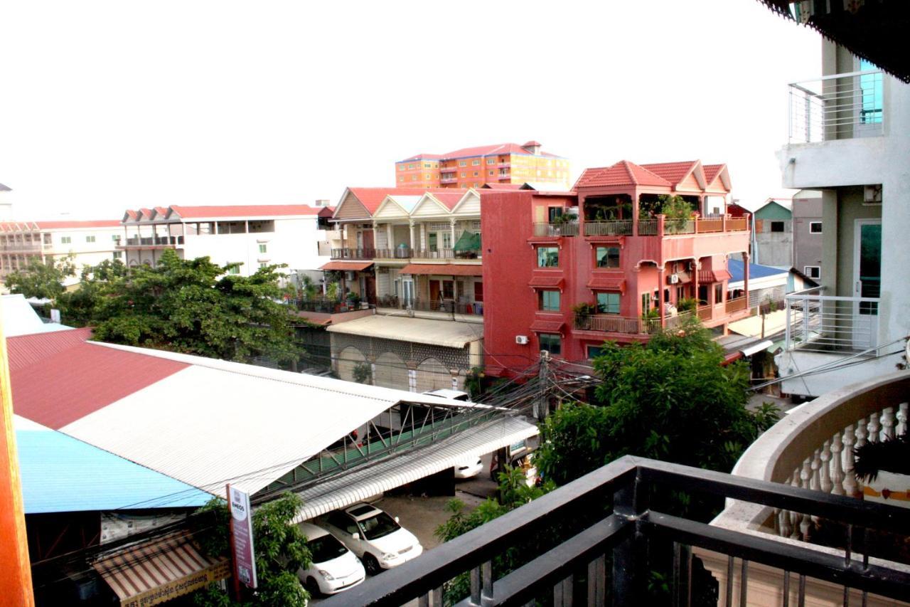 Lalune Hotel Phnom Penh Exterior foto